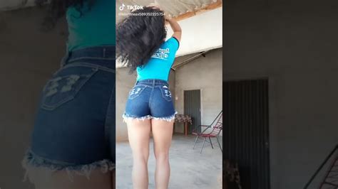 novinha dançando pelada|Novinha dancando funk pelada dança twerk grande rabo